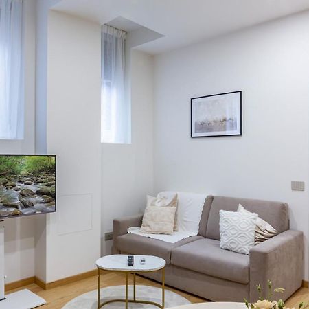 Easylife - Bilocale Moderno E Sofisticato In Zona Porta Venezia Apartment Milan Luaran gambar
