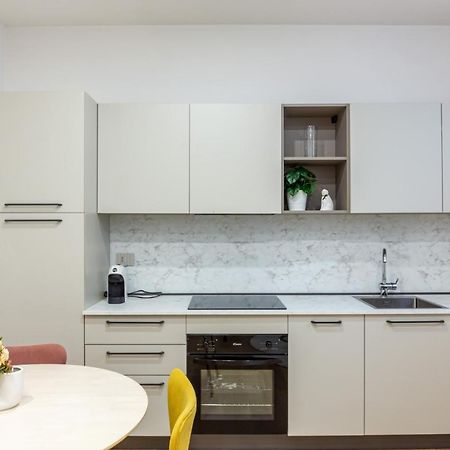 Easylife - Bilocale Moderno E Sofisticato In Zona Porta Venezia Apartment Milan Luaran gambar