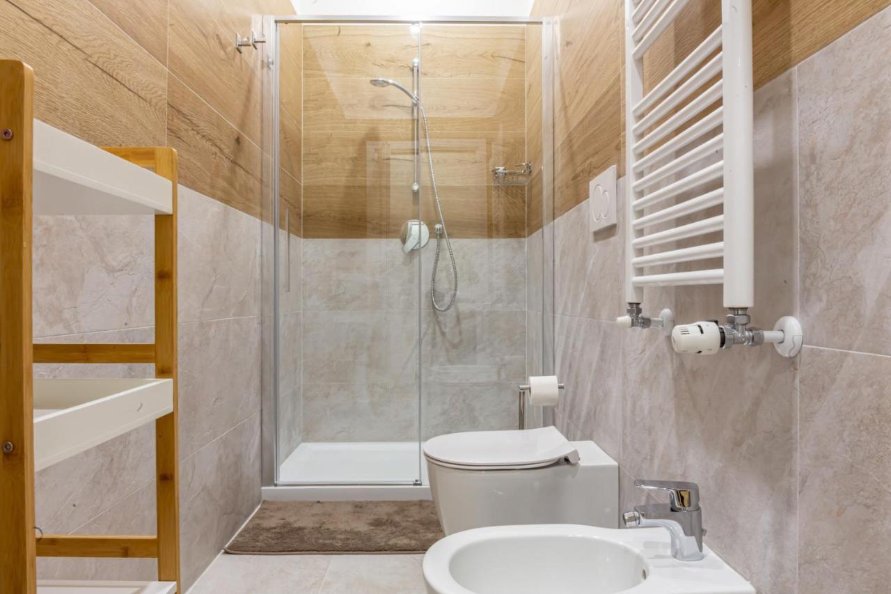 Easylife - Bilocale Moderno E Sofisticato In Zona Porta Venezia Apartment Milan Luaran gambar