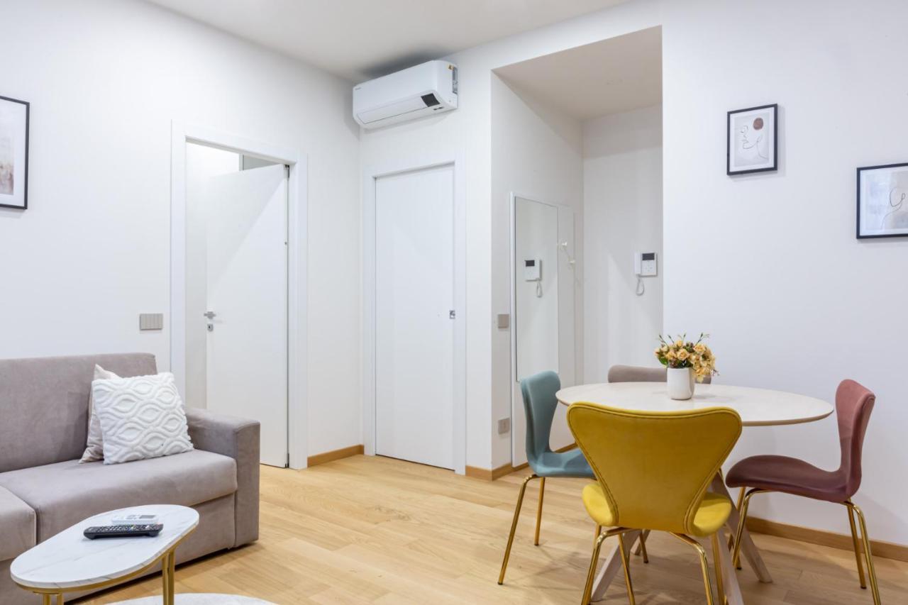 Easylife - Bilocale Moderno E Sofisticato In Zona Porta Venezia Apartment Milan Luaran gambar